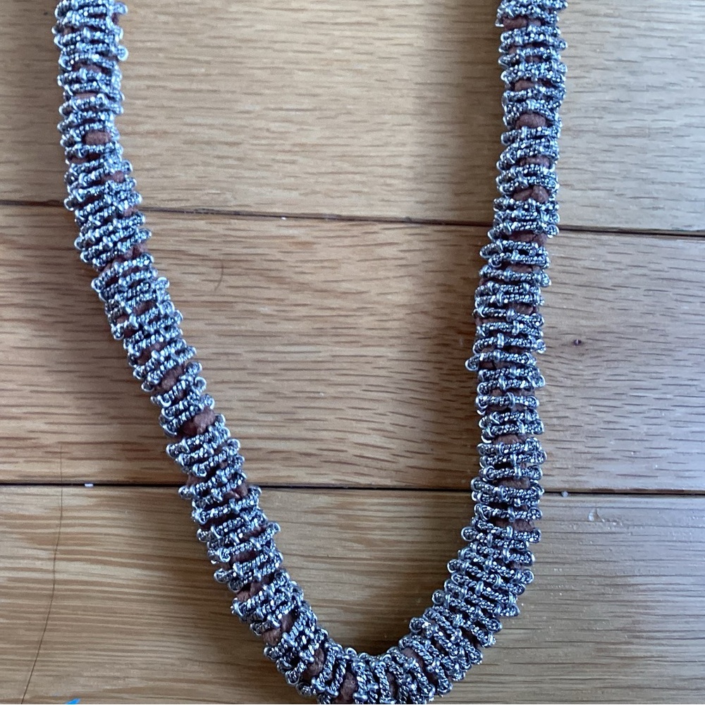 Cassis, Leather Necklace with silver coloured adornment - Picture 2 of 8